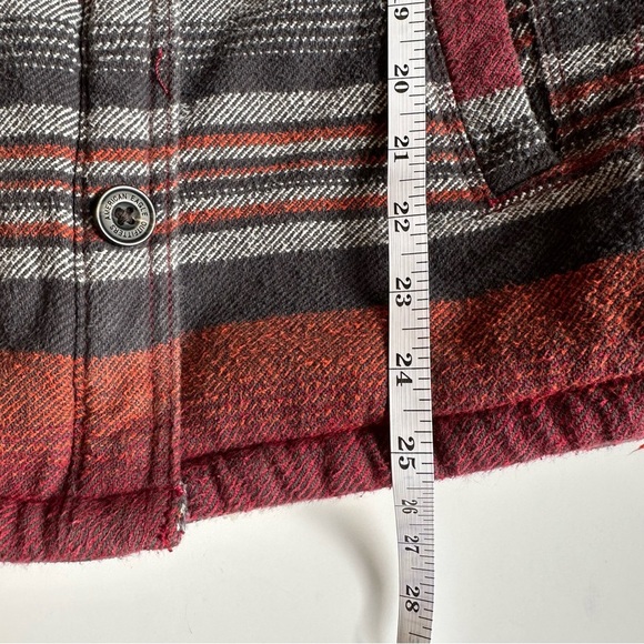 American Eagle Men’s Sherpa Shacket Red Orange Black Gray Striped Size M EUC - Picture 8 of 10